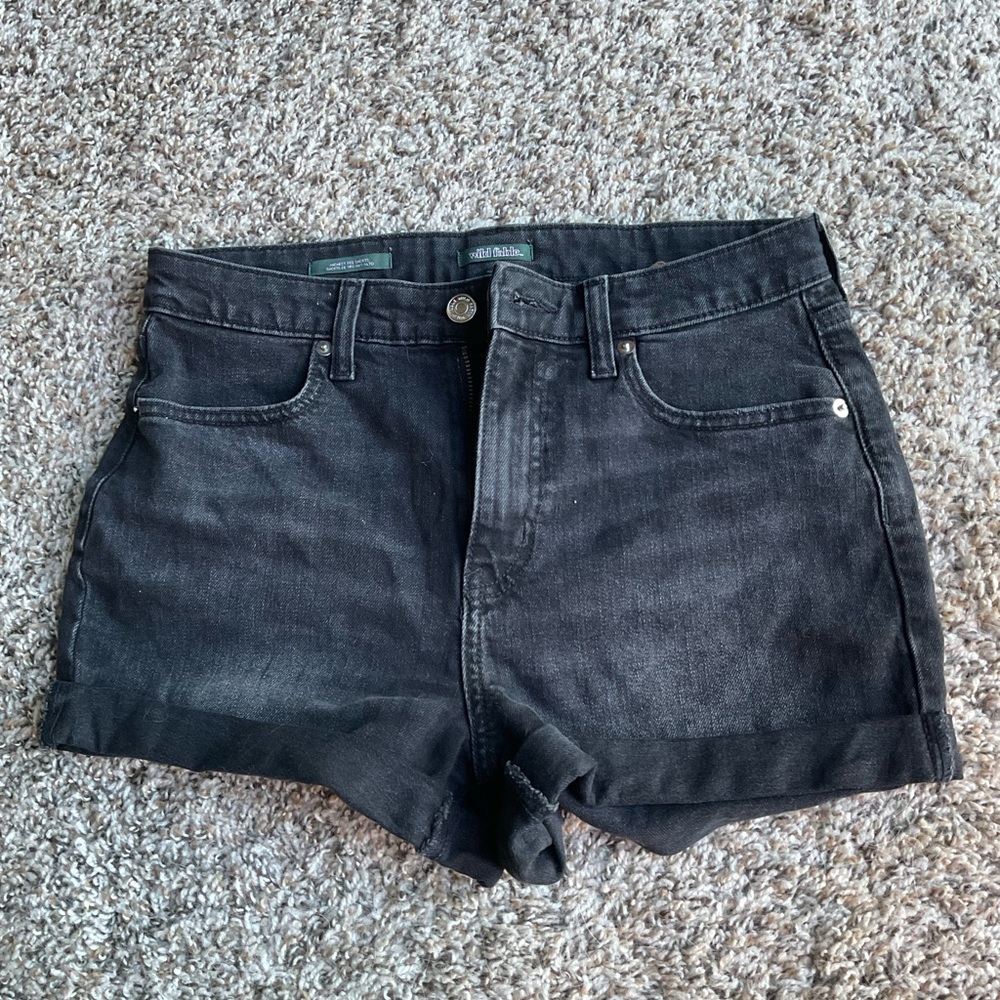 Size 4 Wild fable shorts.